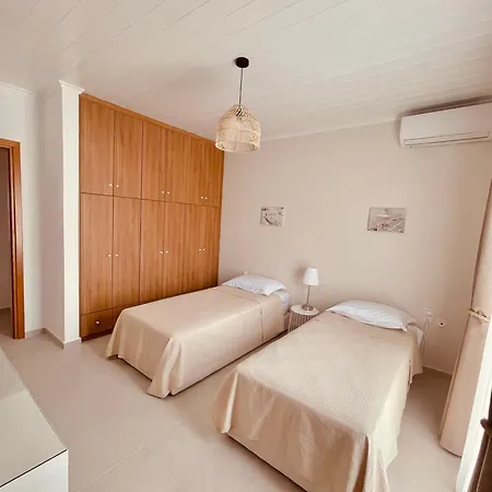 Ourania Apartament